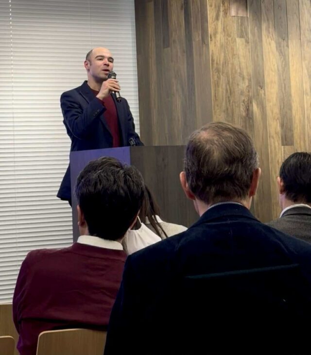 Att b Qg X Vt Iw UQ Pq Amt S4p0 S y2dt Q4 Xlle Kjrt1 YE Hal E